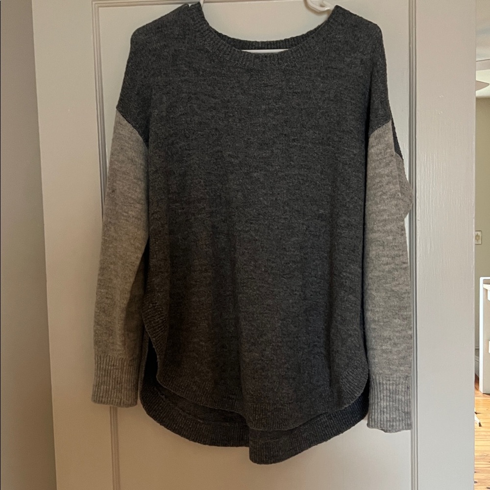 Women's Gray Sweater